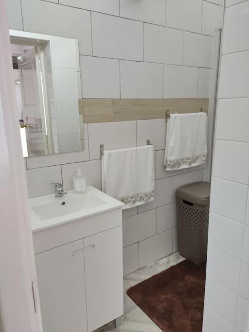 Rua De Baixo Apartments Calheta  Extérieur photo